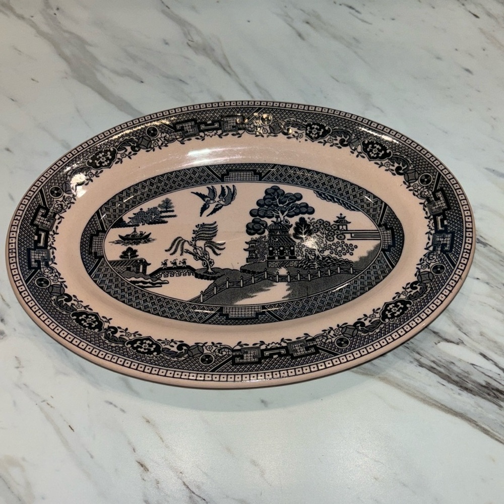 Blue Willow Buffalo china small oval platter